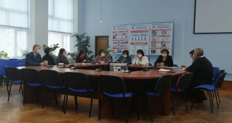 Главные внештатные специалисты
