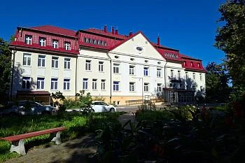 Специалисты Городской больницы № 4 встретятся со школьниками