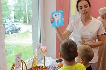 Чистим зубы правильно!