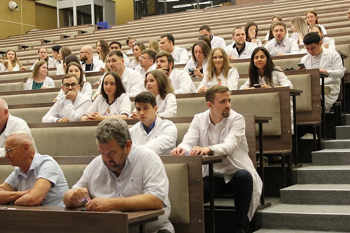 Выпускники ординатуры мединститута БФУ им. И. Канта получили дипломы об окончании обучения  Выпускники ординатуры мединститута БФУ им. И. Канта получили дипломы об окончании обучения