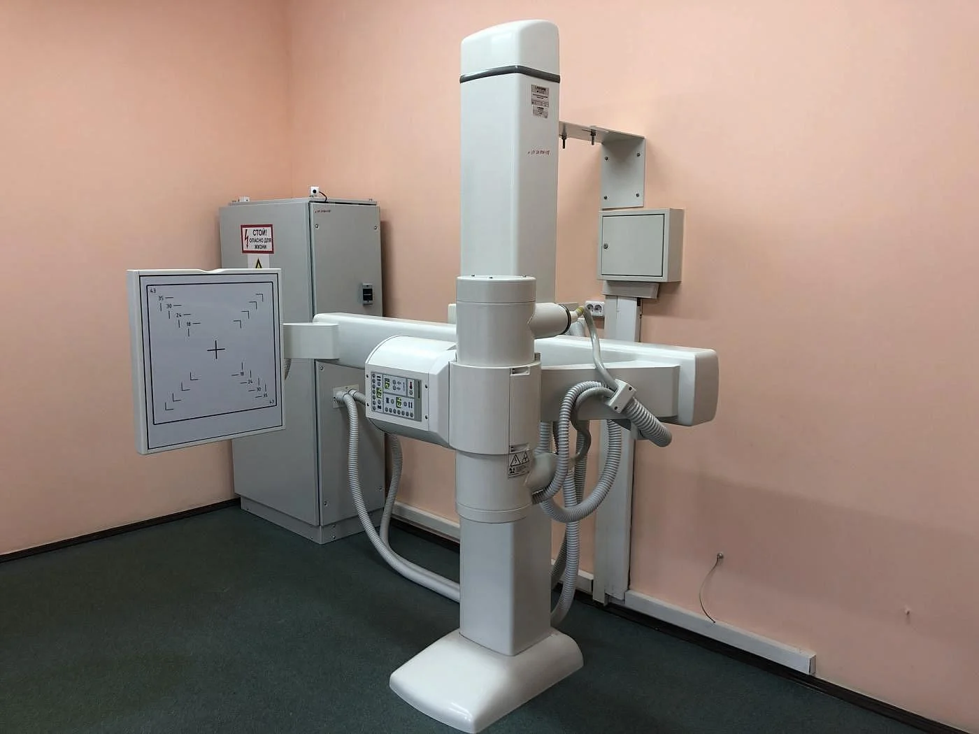 В Черняховской больнице заработал новый флюорограф В Черняховской больнице заработал новый флюорограф