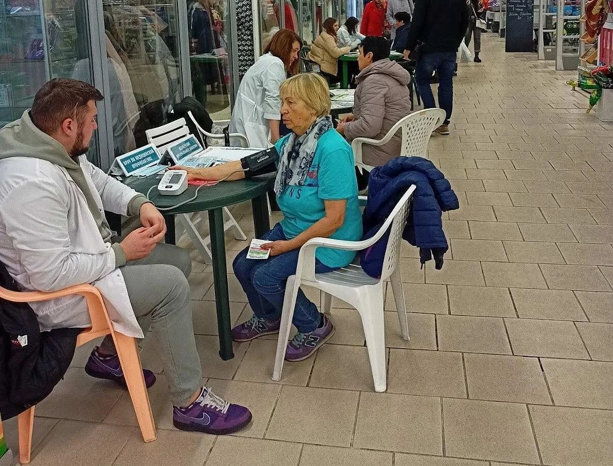 Более пятисот жителей региона стали участниками профилактической акции «Измерь давление – сохрани жизнь!» Более пятисот жителей региона стали участниками профилактической акции «Измерь давление – сохрани жизнь!»