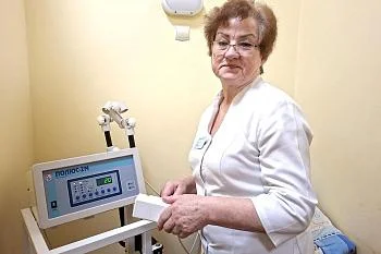 Более полувека трудится в медицине Дануте Петровская