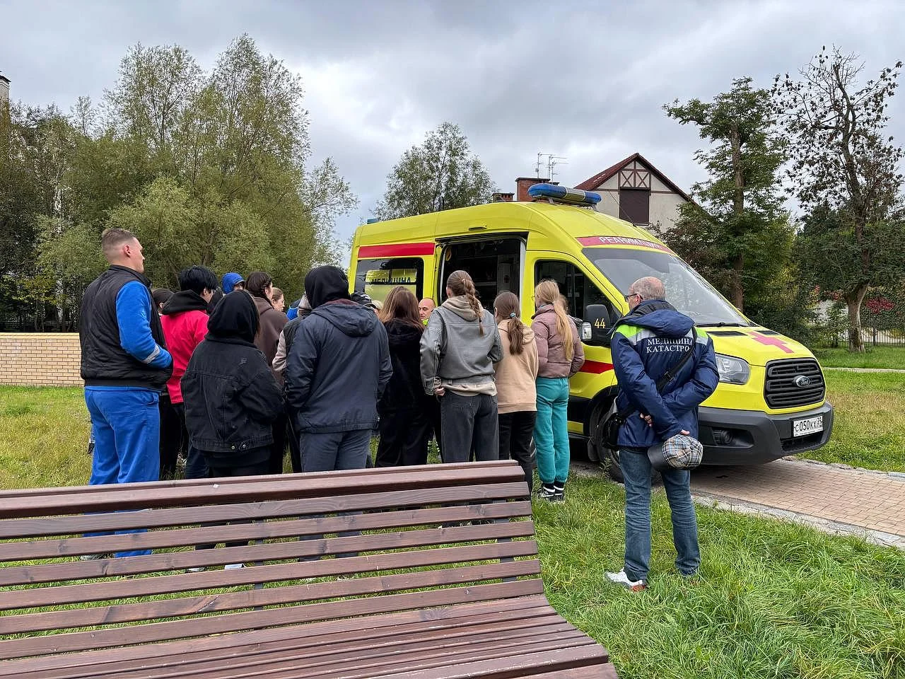Студенты Медицинского колледжа отработали навыки первой помощи в условиях природных катастроф с помощью опытных врачей Студенты Медицинского колледжа отработали навыки первой помощи в условиях природных катастроф с помощью опытных врачей