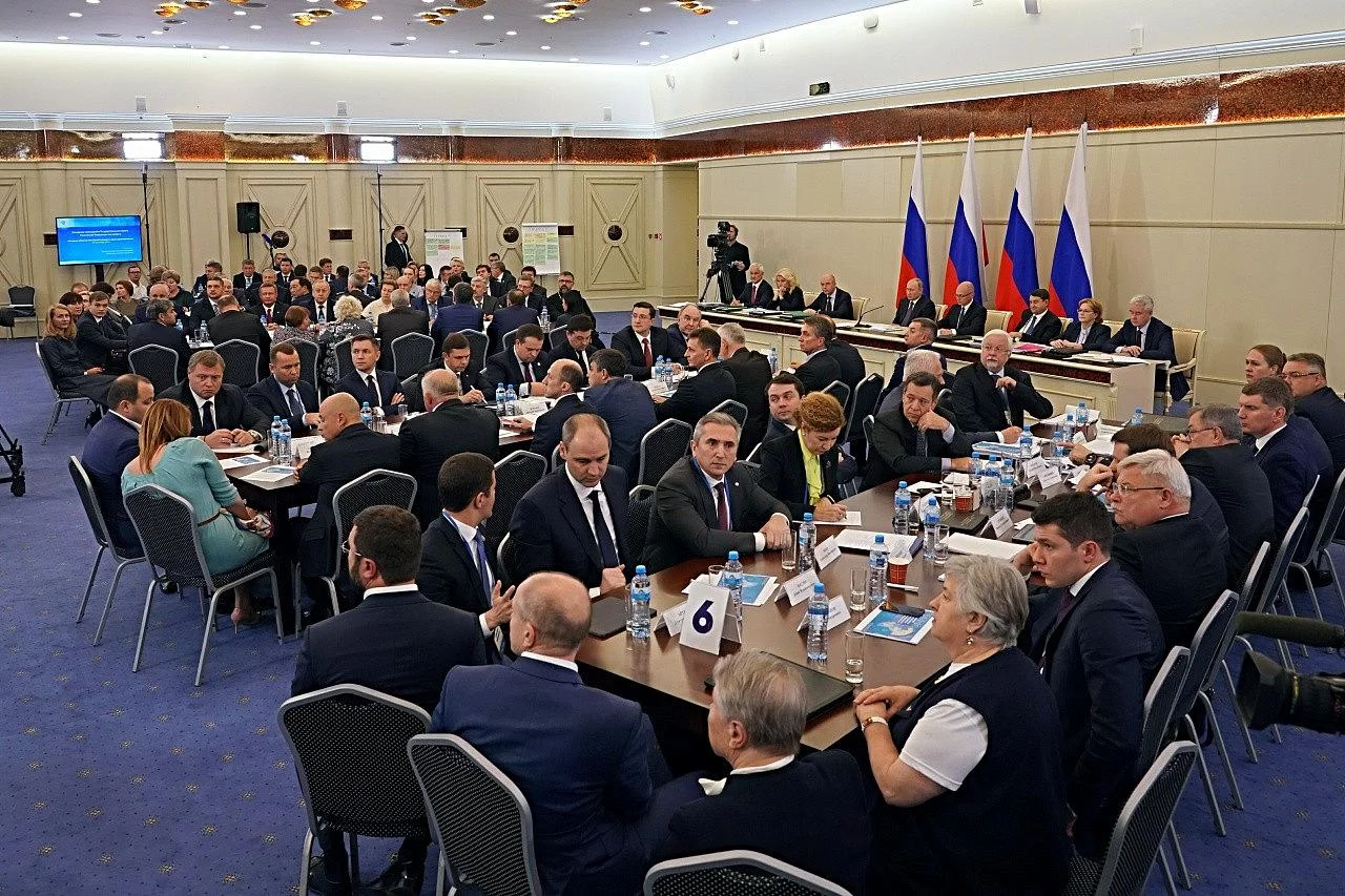 Антон Алиханов принял участие в расширенном заседании президиума Государственного совета по вопросам здравоохранения