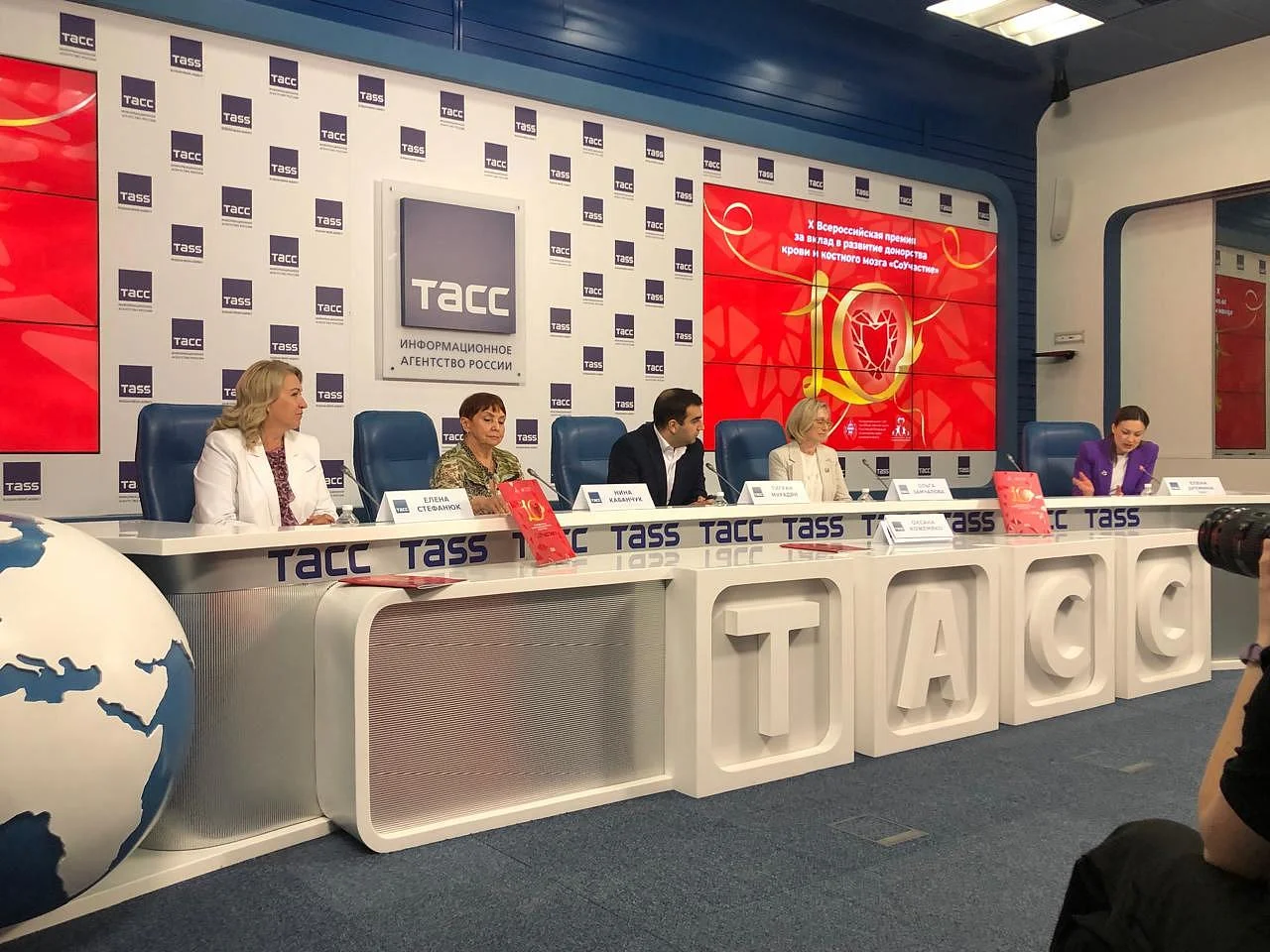 За вклад в развитие добровольного донорства награждена руководитель областной станции переливания крови За вклад в развитие добровольного донорства награждена руководитель областной станции переливания крови