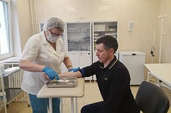 Глава регионального минздрава прошел диспансеризацию в поликлинике на улице Горького